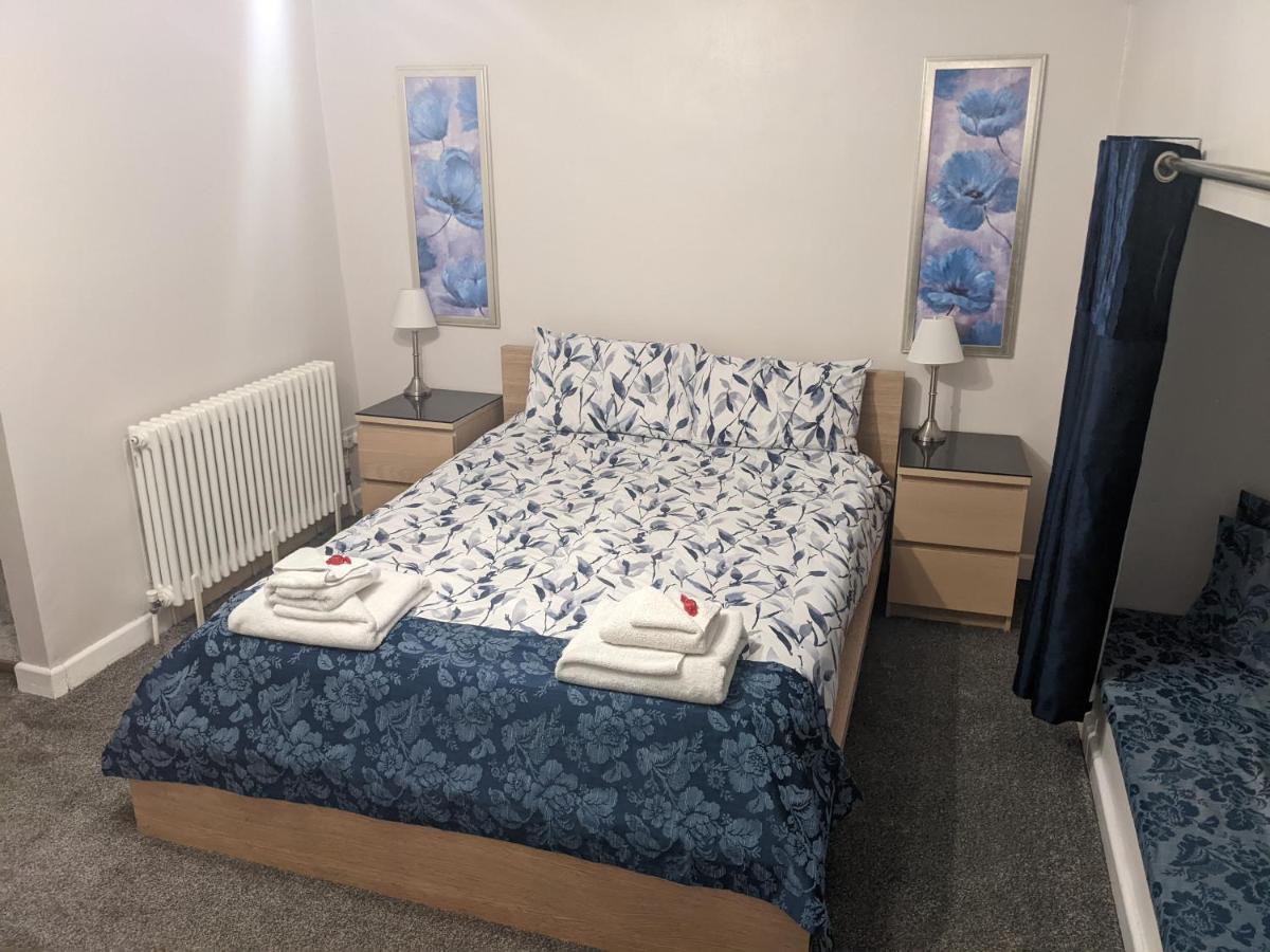 Cwmbach Guest House Нит Экстерьер фото