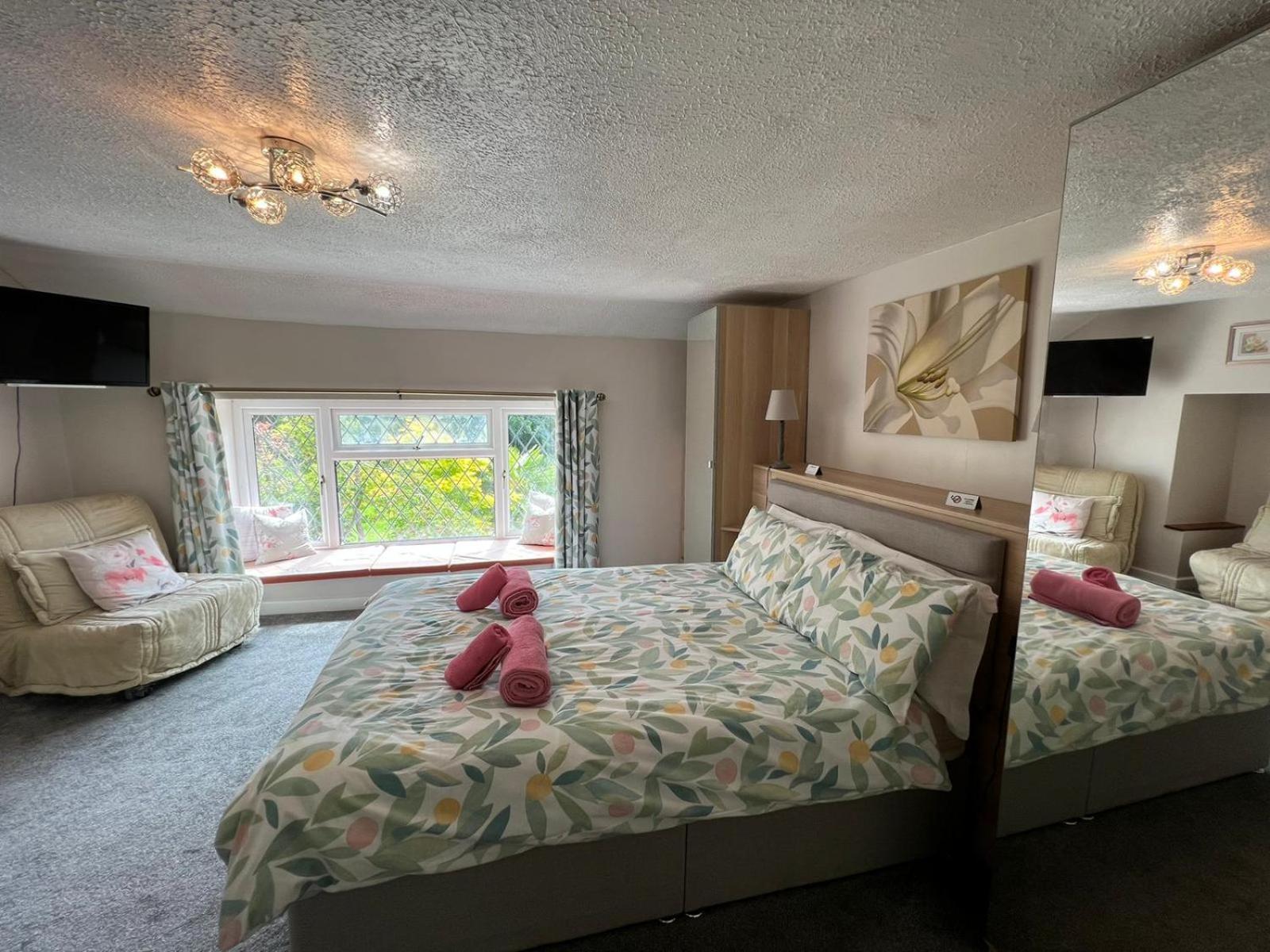 Cwmbach Guest House Нит Номер фото