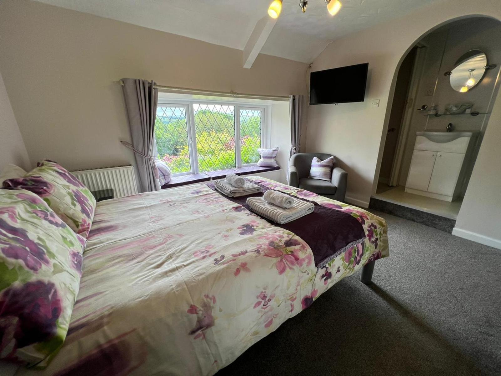 Cwmbach Guest House Нит Номер фото